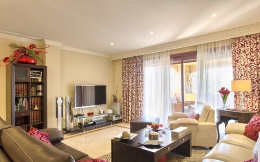 3 bedrooms Apartment in Los Monteros