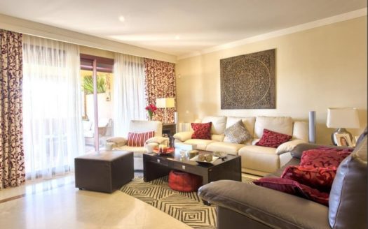 3 bedrooms Apartment in Los Monteros