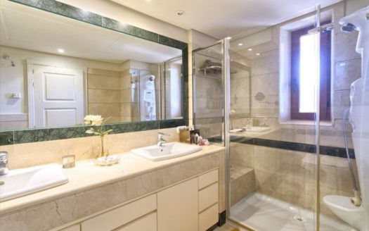 3 bedrooms Apartment in Los Monteros