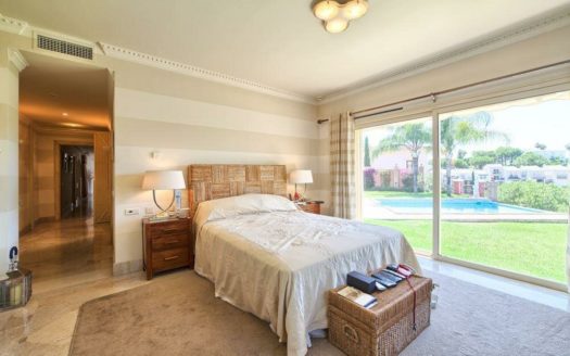 6 bedrooms Villa in Nueva Andalucia