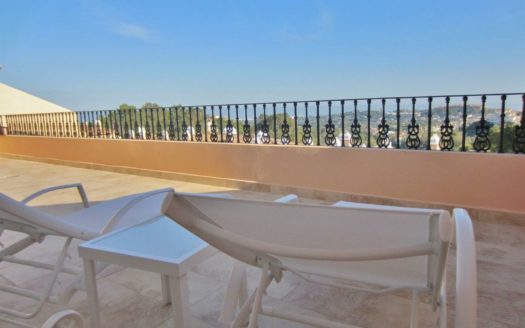 3 bedrooms Penthouse in Nueva Andalucia
