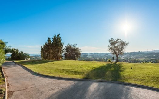 3 bedrooms Penthouse in Nueva Andalucia