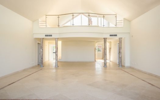 3 bedrooms Penthouse in Nueva Andalucia