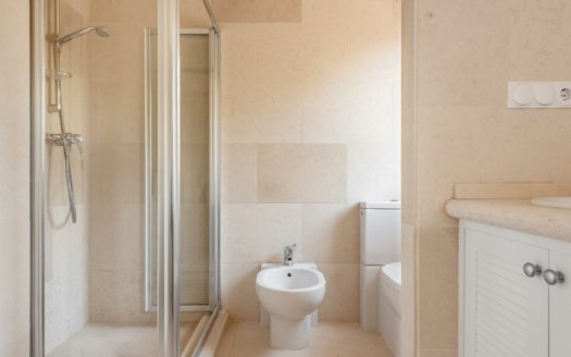 3 bedrooms Penthouse in Nueva Andalucia