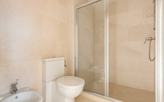 3 bedrooms Penthouse in Nueva Andalucia