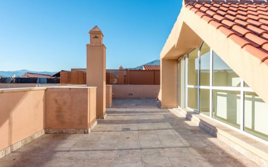 3 bedrooms Penthouse in Nueva Andalucia