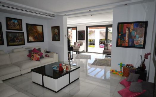 5 bedrooms Villa in Nueva Andalucia