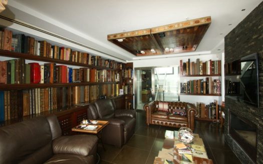 5 bedrooms Villa in Nueva Andalucia