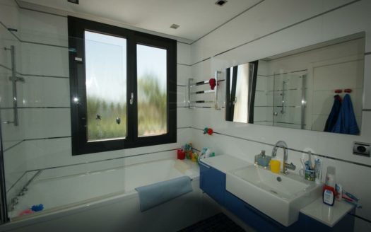 5 bedrooms Villa in Nueva Andalucia