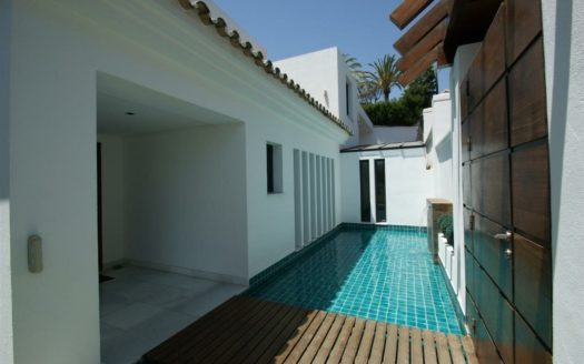 5 bedrooms Villa in Nueva Andalucia