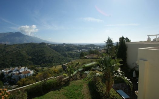 3 bedrooms Townhouse in Nueva Andalucia