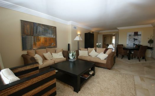 2 bedrooms Apartment in Nueva Andalucia