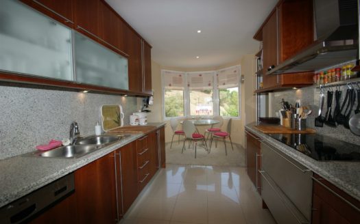 2 bedrooms Apartment in Nueva Andalucia