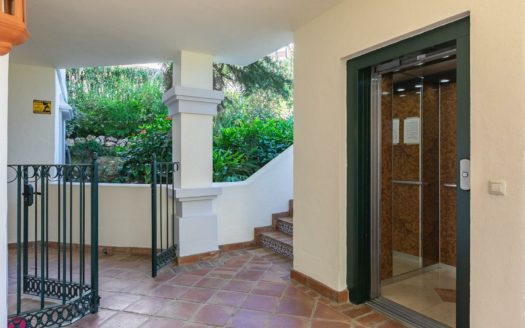 2 bedrooms Apartment in Nueva Andalucia