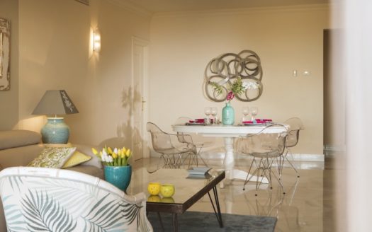 Apartamento de 3 dormitorios en Benahavis