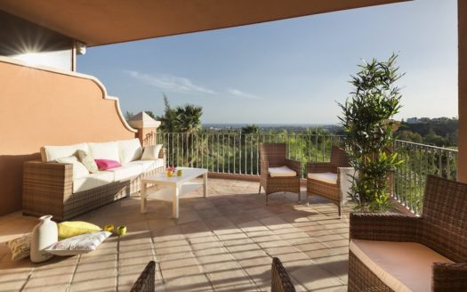Apartamento de 3 dormitorios en Benahavis