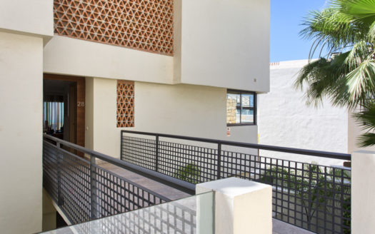 3 bedrooms Penthouse in Los Monteros Hill Club