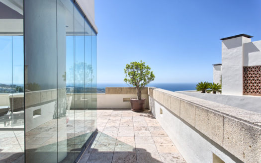 3 bedrooms Penthouse in Los Monteros Hill Club