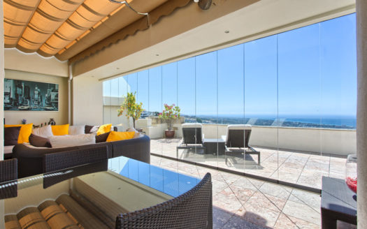 3 bedrooms Penthouse in Los Monteros Hill Club