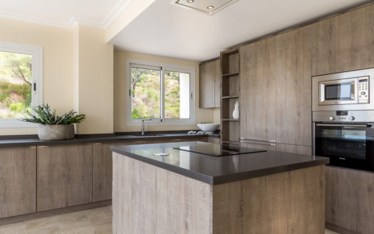 3 bedrooms Apartment in The Oakhill