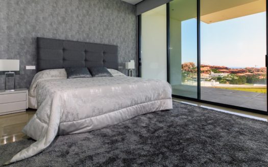 Villa de 5 dormitorios en Benahavis