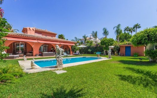 5 bedrooms Villa in Nueva Andalucia