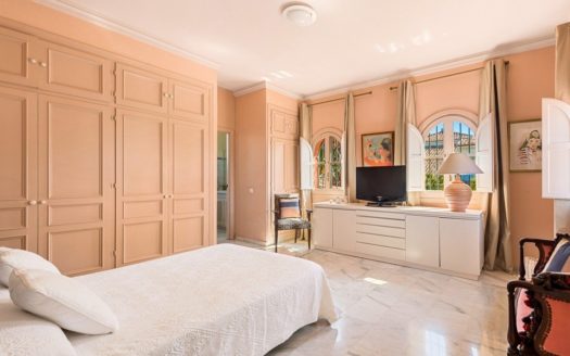 5 bedrooms Villa in Nueva Andalucia