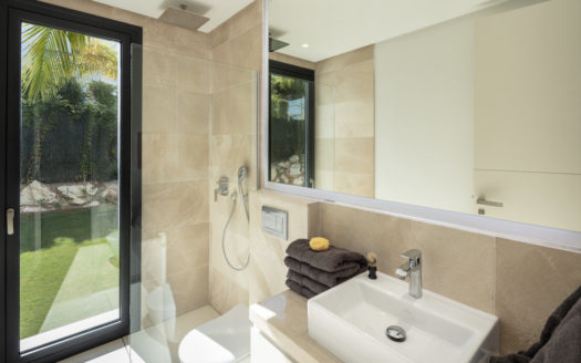 5 bedrooms Villa in Nueva Andalucia