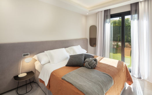 5 bedrooms Villa in Nueva Andalucia