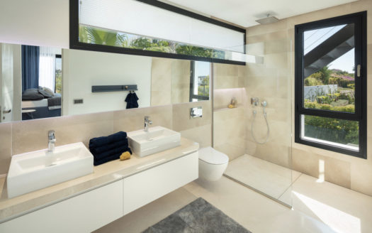 5 bedrooms Villa in Nueva Andalucia