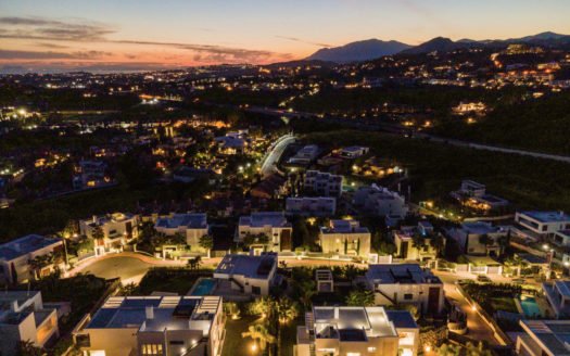 5 bedrooms Villa in Nueva Andalucia