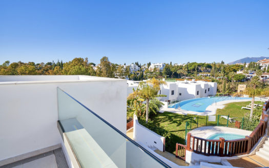 3 bedrooms Townhouse in Milla de Oro