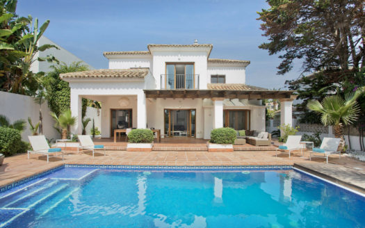 4 bedrooms Villa in Marbesa Playa
