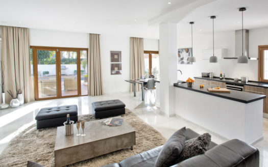 4 bedrooms Villa in Marbesa Playa