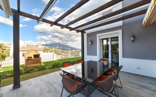 Villa de 4 dormitorios en Benahavis