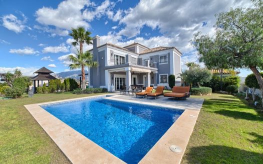 Villa de 4 dormitorios en Benahavis