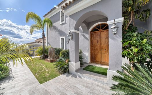 Villa de 4 dormitorios en Benahavis