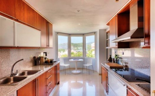 3 bedrooms Penthouse in Nueva Andalucia