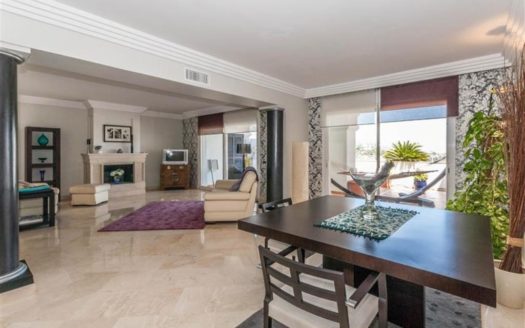 3 bedrooms Penthouse in Nueva Andalucia