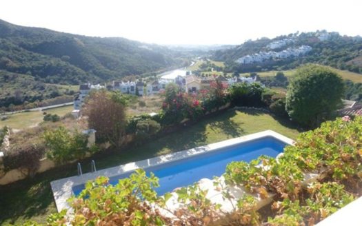 Villa de 4 dormitorios en Benahavis