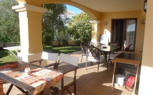 Villa de 4 dormitorios en Benahavis