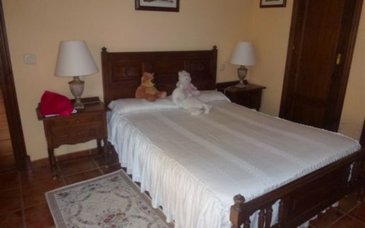 Villa de 4 dormitorios en Benahavis