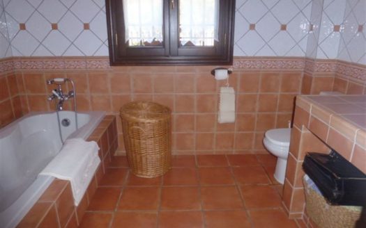 Villa de 4 dormitorios en Benahavis