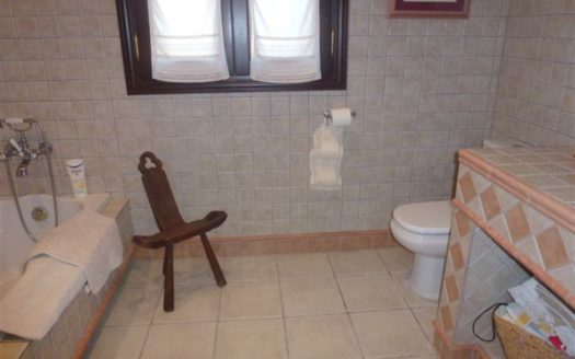 Villa de 4 dormitorios en Benahavis