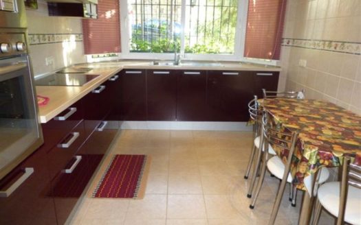 Villa de 4 dormitorios en Benahavis