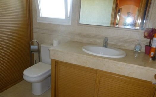 Villa de 4 dormitorios en Benahavis