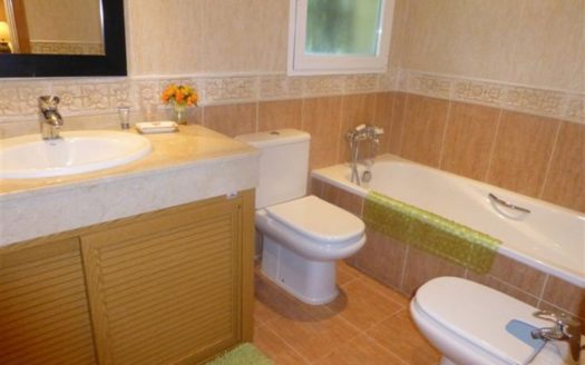 Villa de 4 dormitorios en Benahavis