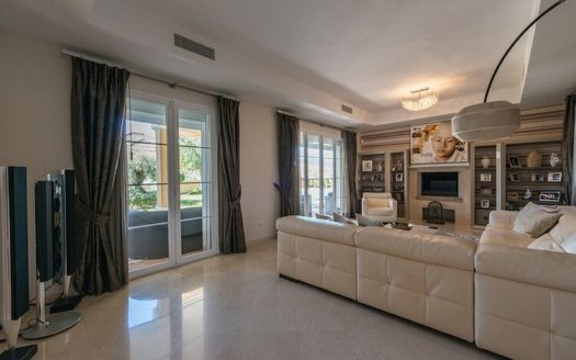 Villa de 4 dormitorios en Benahavis