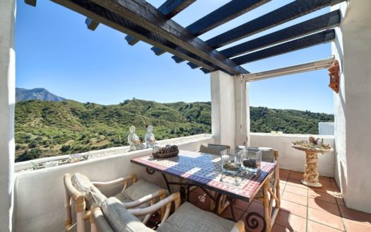 Ático de 3 dormitorios en Benahavis