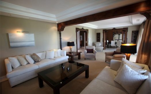 Villa de 5 dormitorios en Benahavis